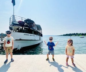 Best things to do in Syracuse with kids: Kids at the tour boats dock